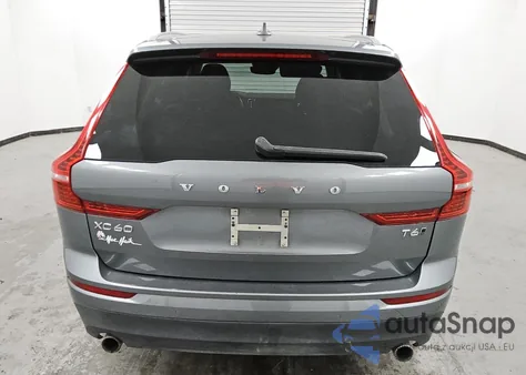 2018 Volvo Xc60 T6 Momentum z USA, uszkodzony, nr VIN YV4A22RK2J1001576